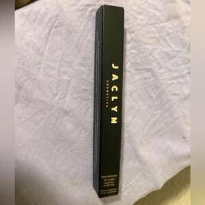 Jaclyn Cosmetics Lip Liner